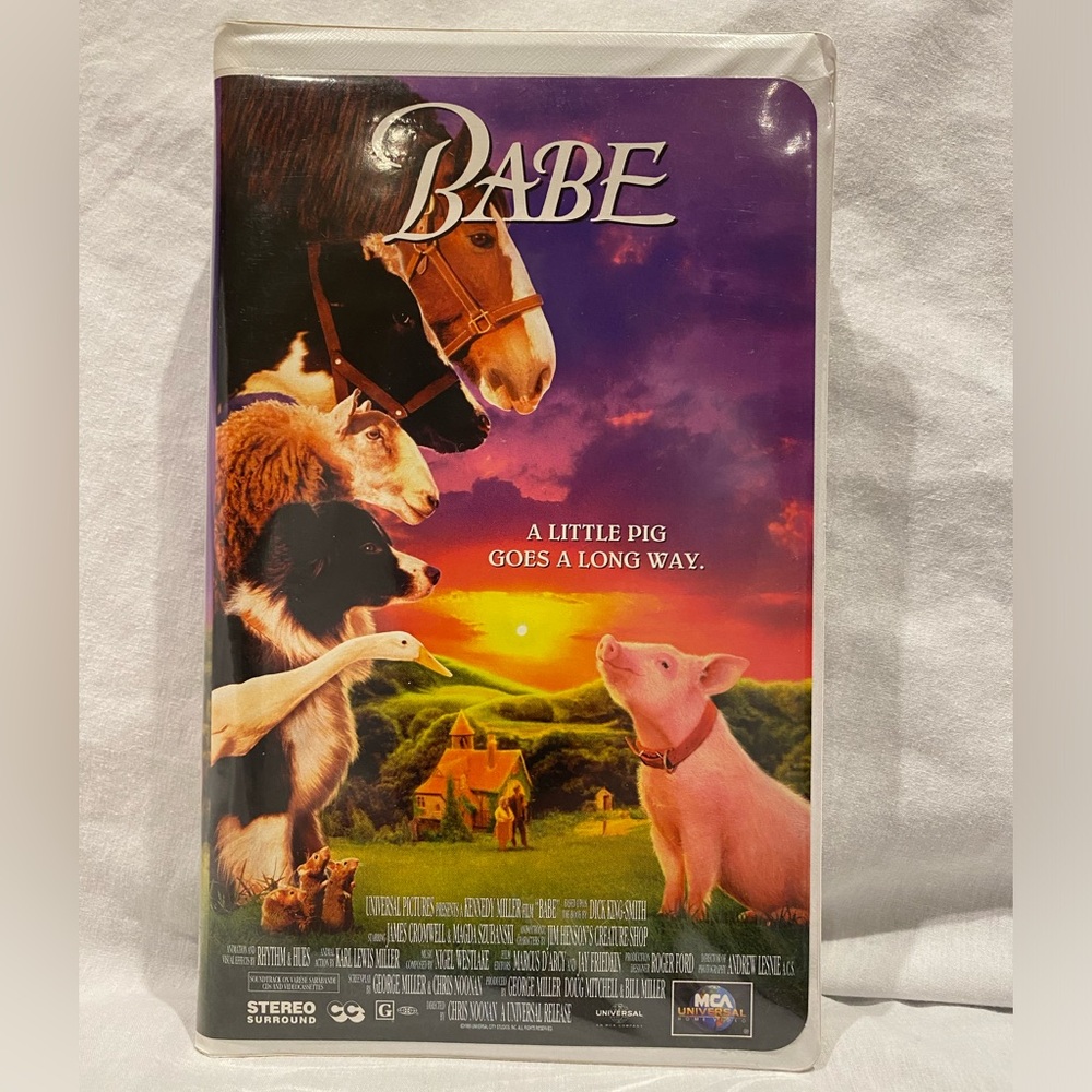 Babe the Pig MCA Universal VHS, Beloved Story Where A Little Pig Goes a Long Way